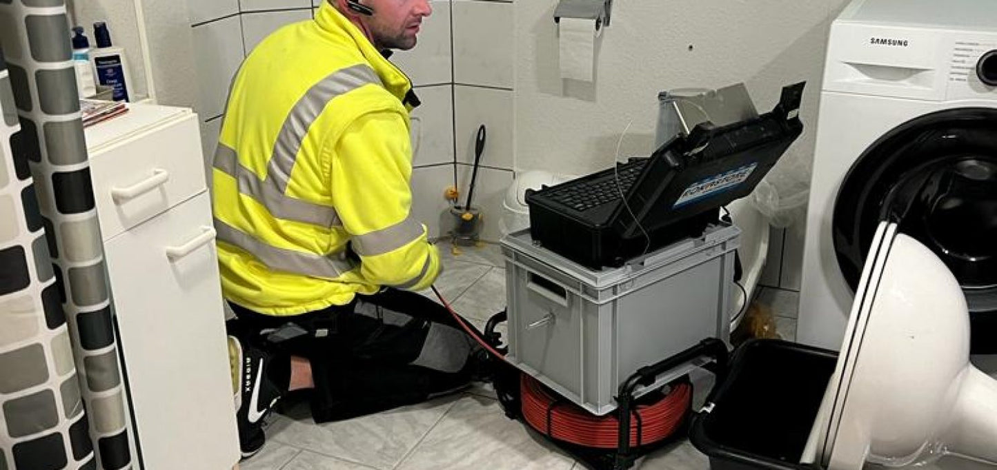 Schmutzwasser-Leitung Wartung & Reinigung   "Grundleitung im Erdreich "