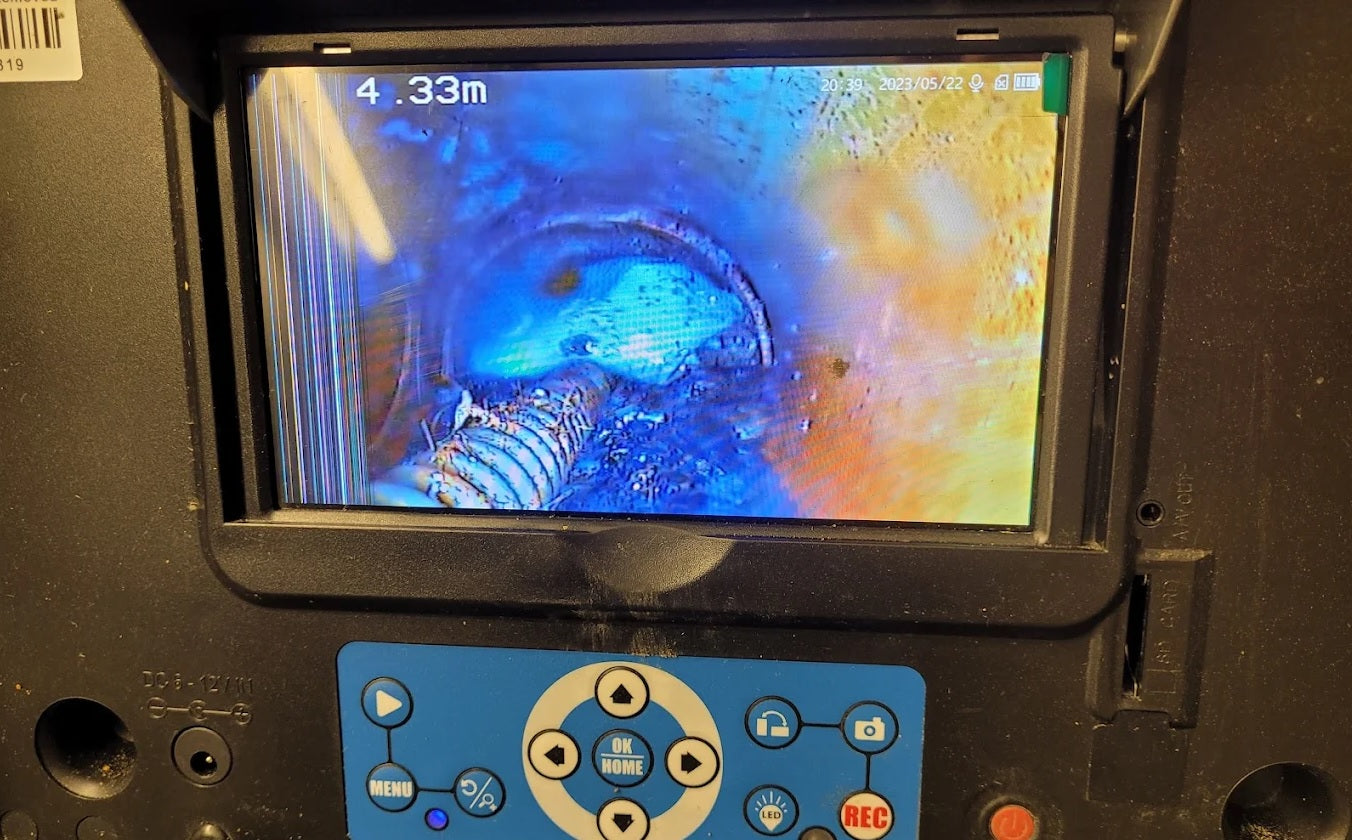 Schmutzwasser-Leitung Wartung & Reinigung   "Grundleitung im Erdreich "